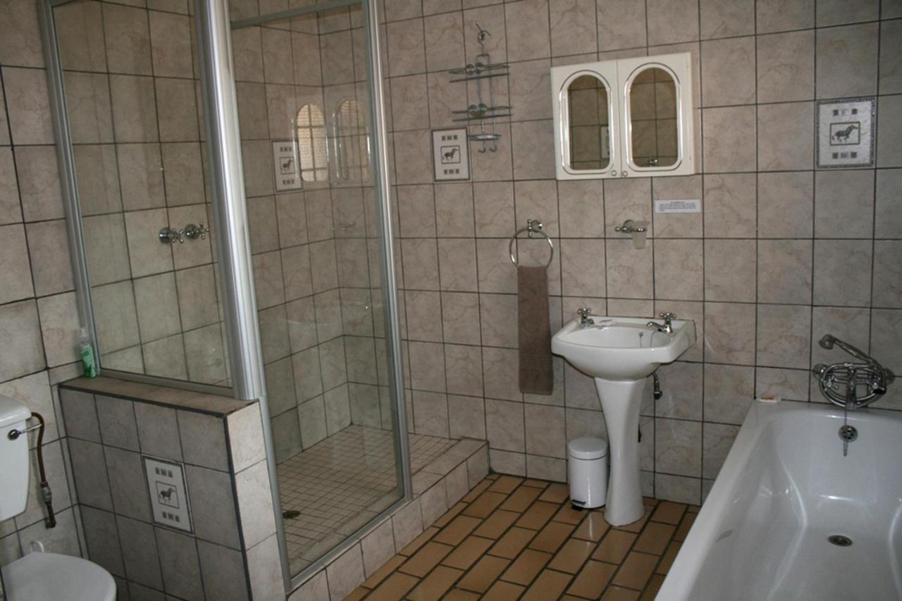 Tamboti House Hotel Malalane Kültér fotó