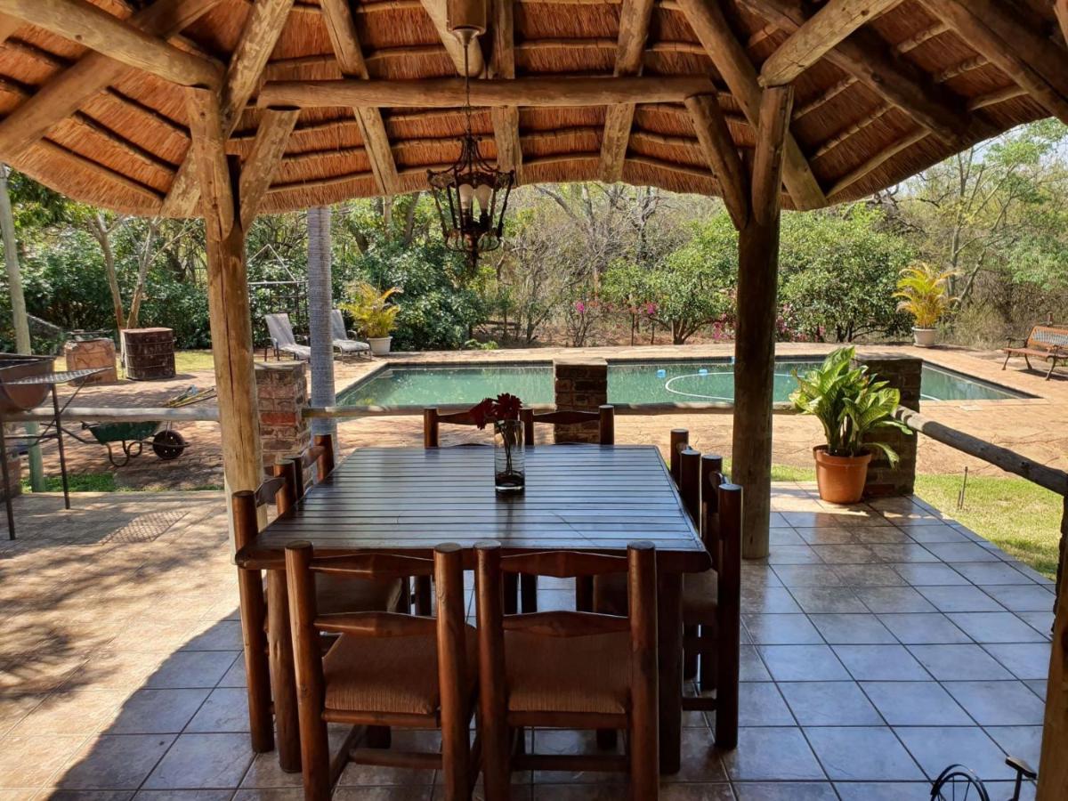 Tamboti House Hotel Malalane Kültér fotó