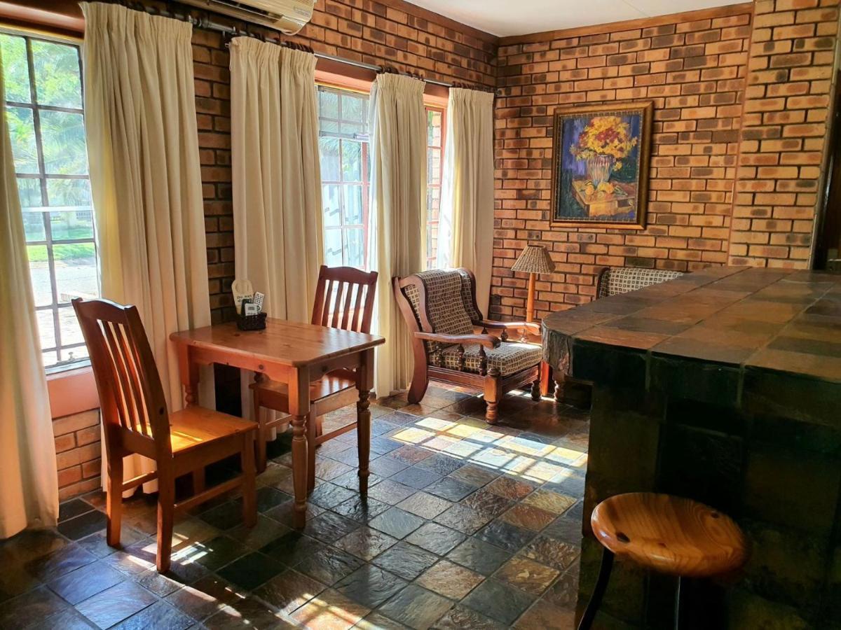 Tamboti House Hotel Malalane Kültér fotó