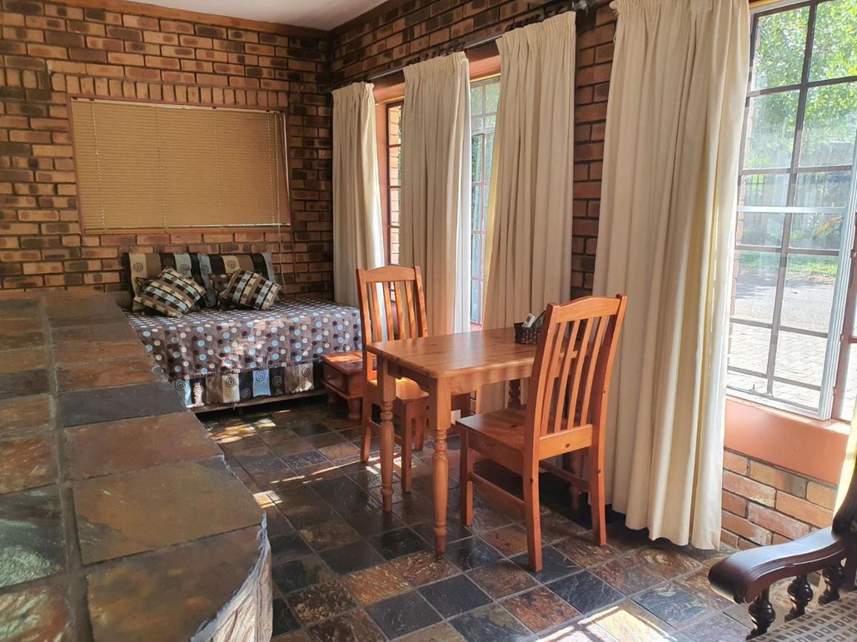 Tamboti House Hotel Malalane Kültér fotó